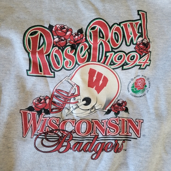 Retro / Vintage Wisconsin Badgers Rose Bowl 1994 sweatshirt - Picture 4 of 5